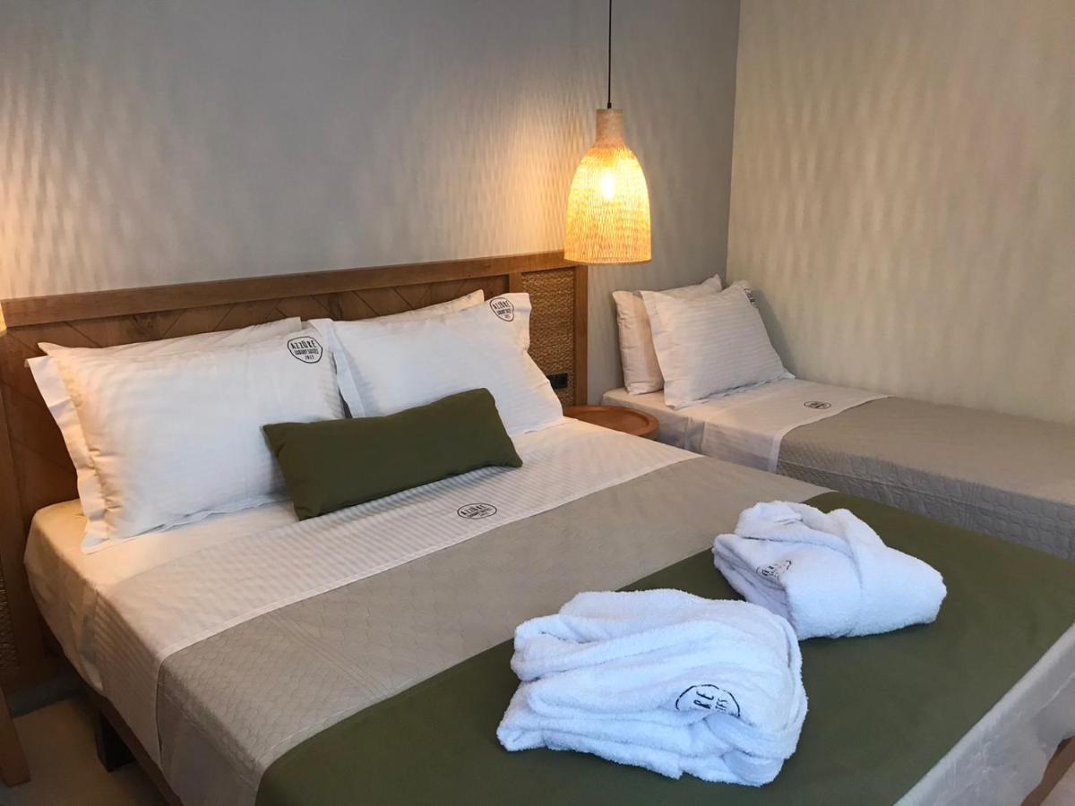 Azzure Luxury Suites Potos Dış mekan fotoğraf