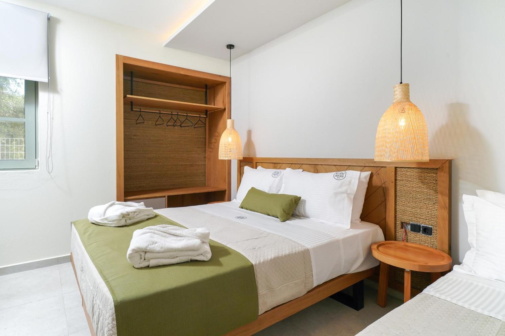 Azzure Luxury Suites Potos Dış mekan fotoğraf