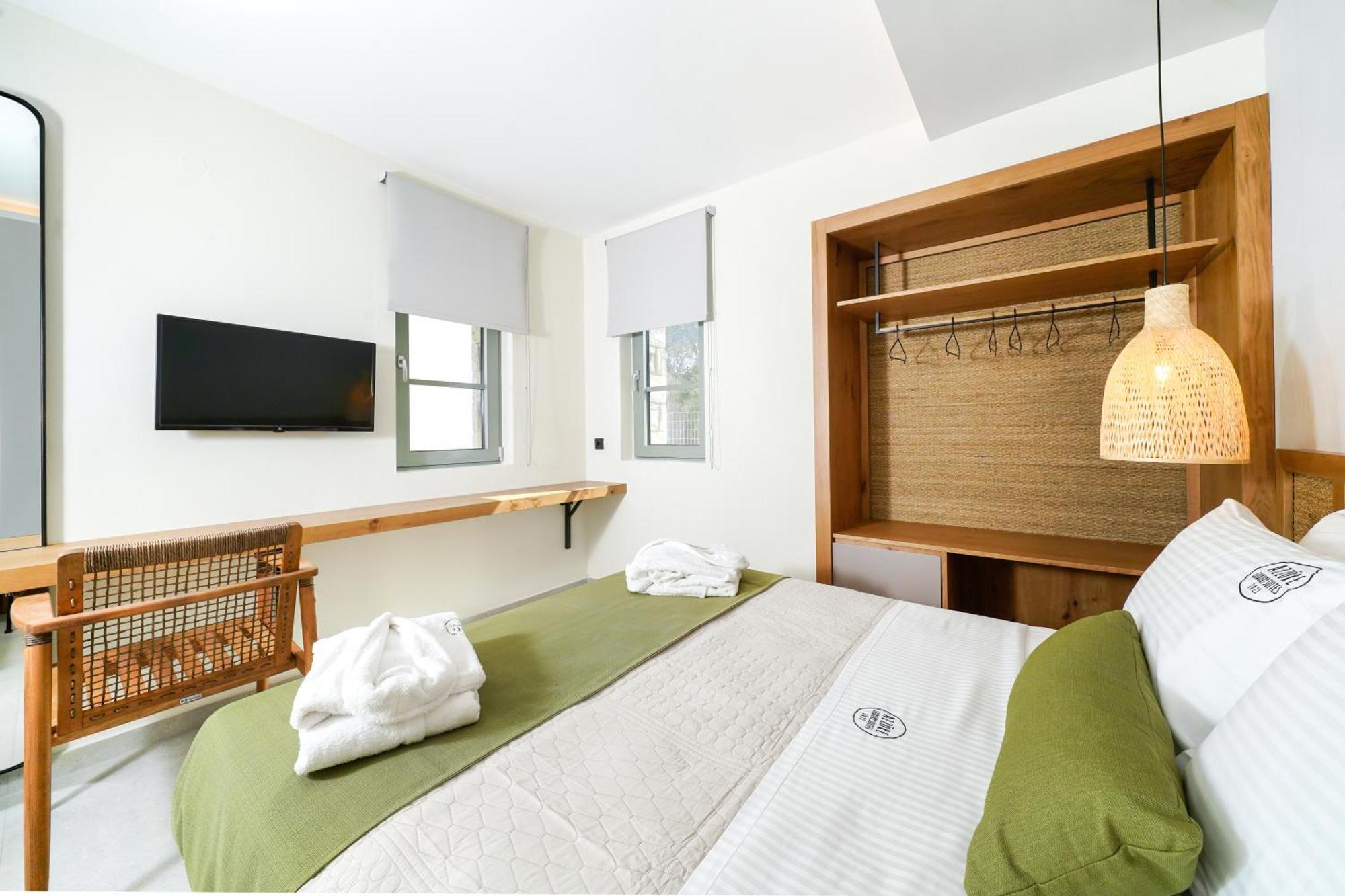 Azzure Luxury Suites Potos Dış mekan fotoğraf