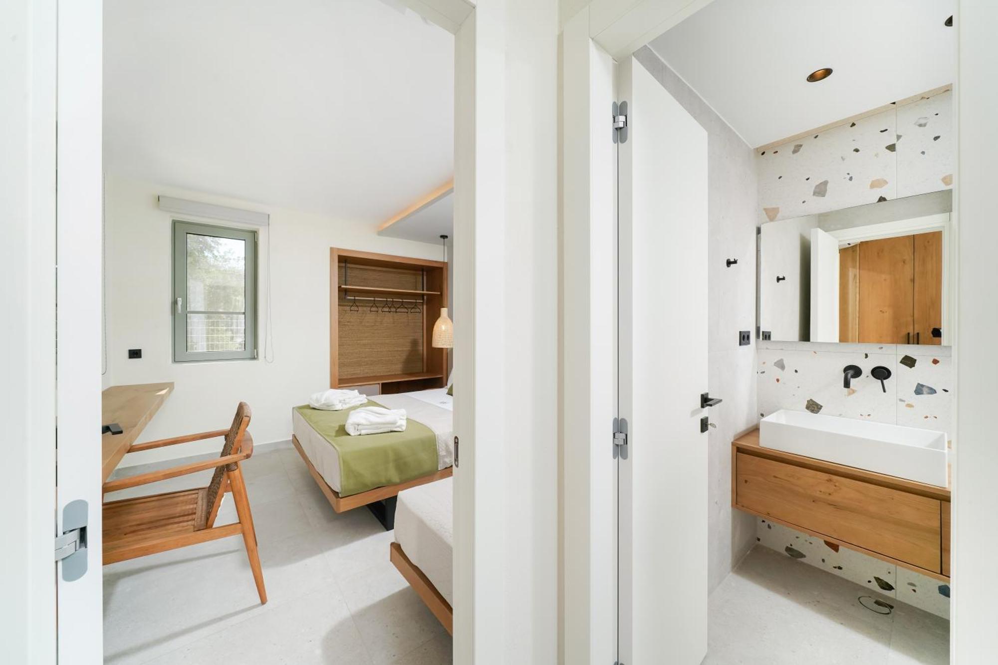 Azzure Luxury Suites Potos Dış mekan fotoğraf