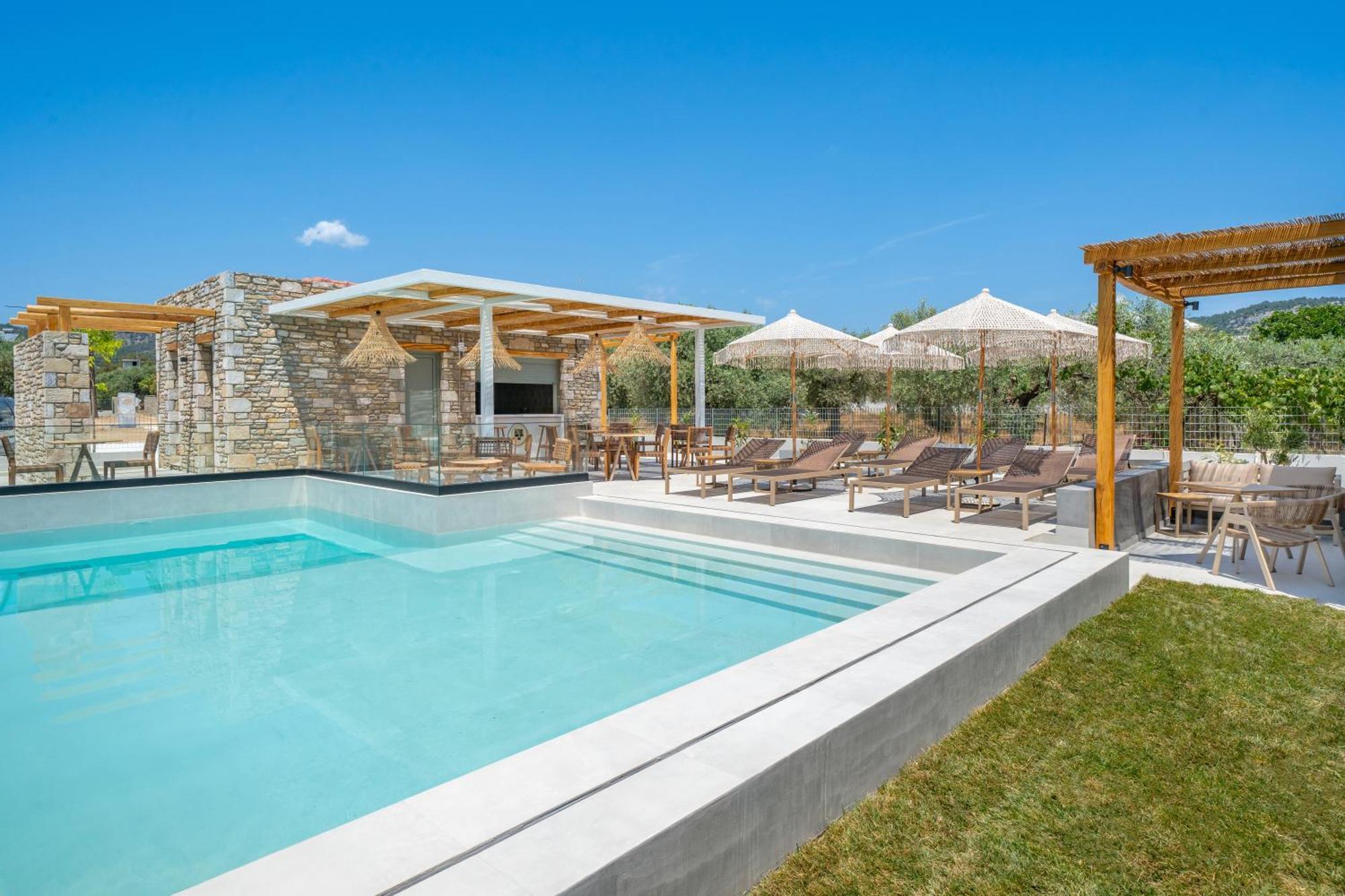 Azzure Luxury Suites Potos Dış mekan fotoğraf